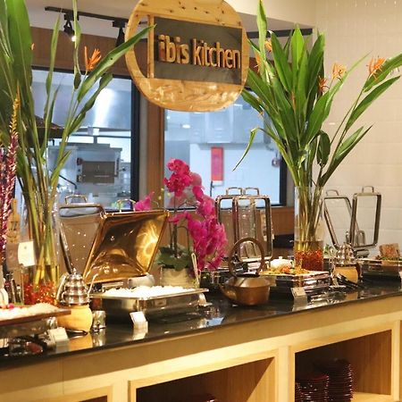 Ibis Pontianak City Center מראה חיצוני תמונה