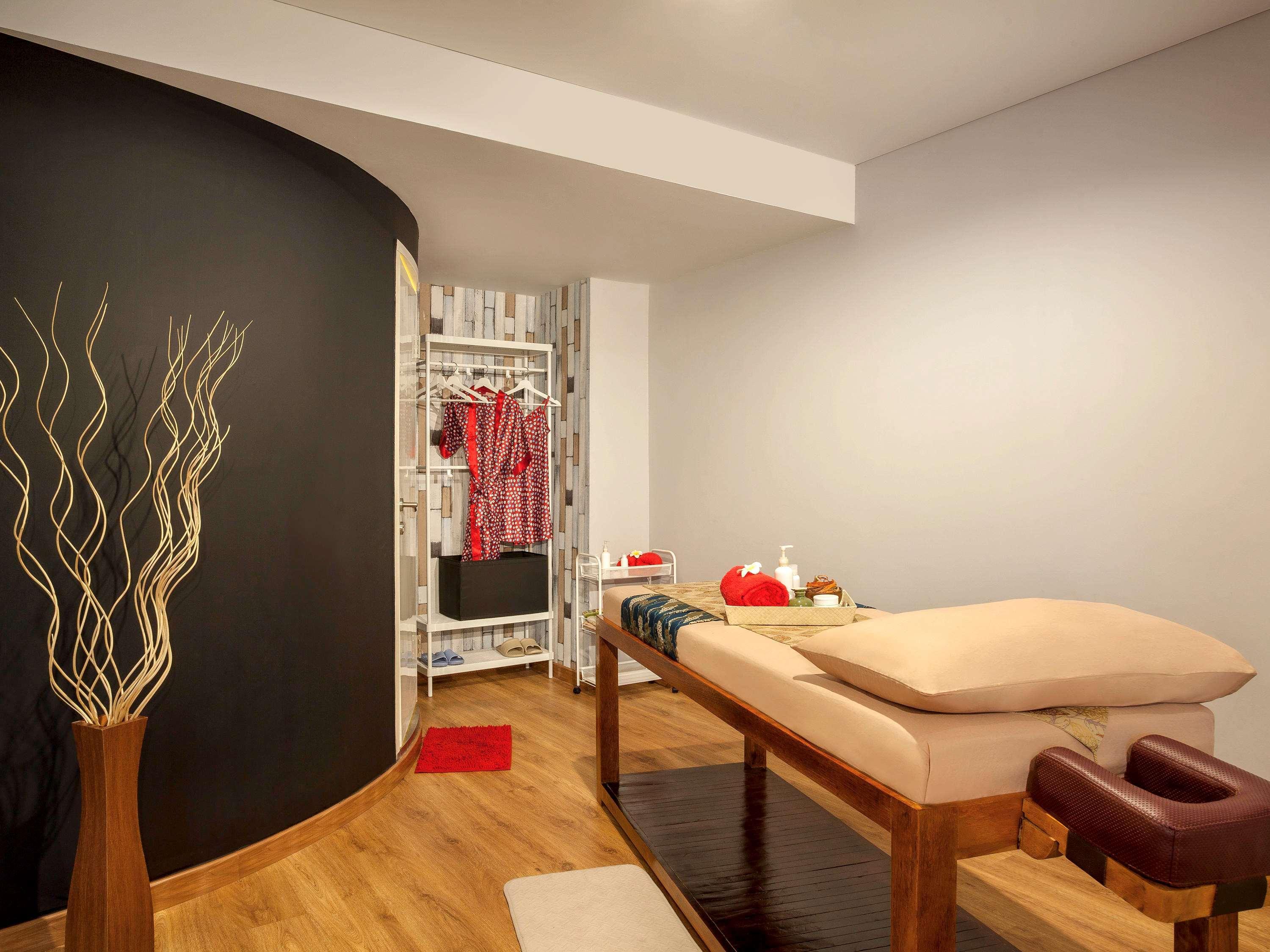 Ibis Pontianak City Center מראה חיצוני תמונה