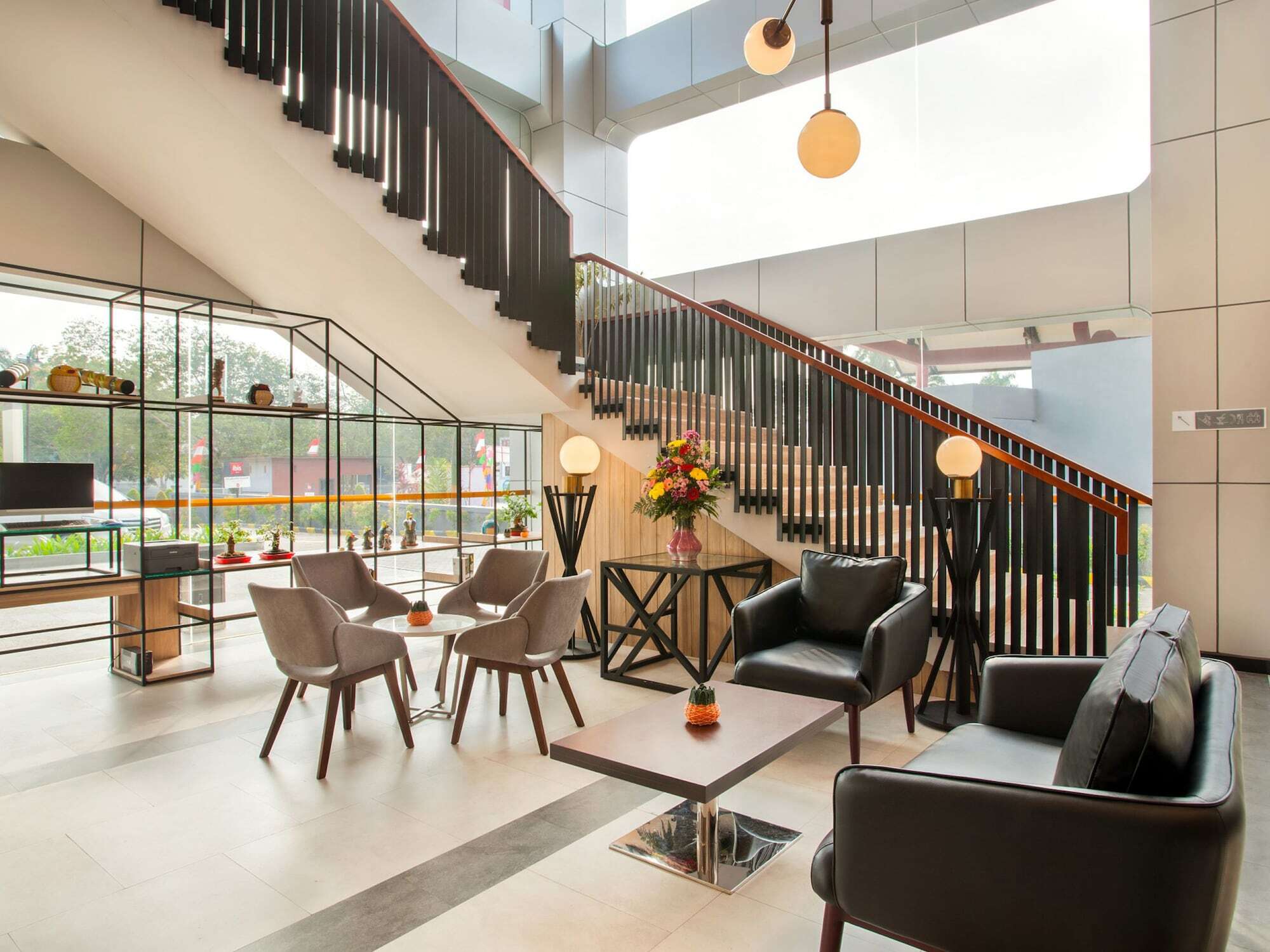 Ibis Pontianak City Center מראה חיצוני תמונה